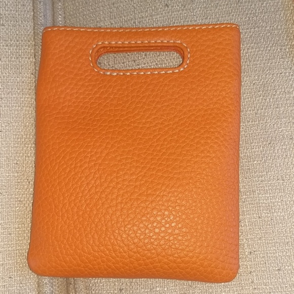 Dooney & Bourke key chain and wallet - Picture 4 of 5